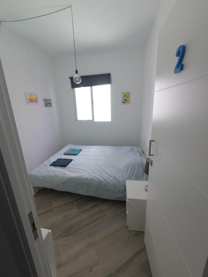 Room With Private Bathroom - Vivienda Vacacional Out Of Blue ซานตาครูซเดลาปัลมา ภายนอก รูปภาพ