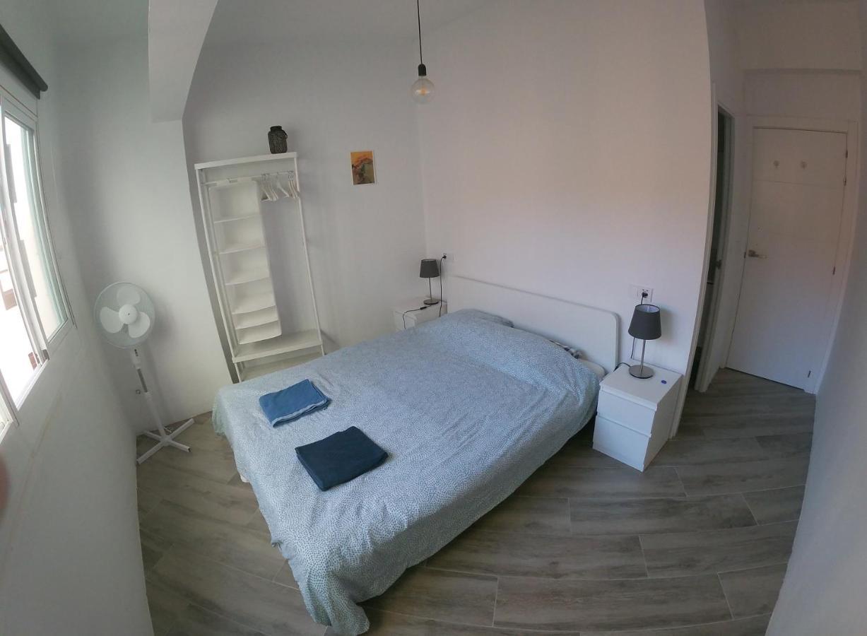 Room With Private Bathroom - Vivienda Vacacional Out Of Blue ซานตาครูซเดลาปัลมา ภายนอก รูปภาพ