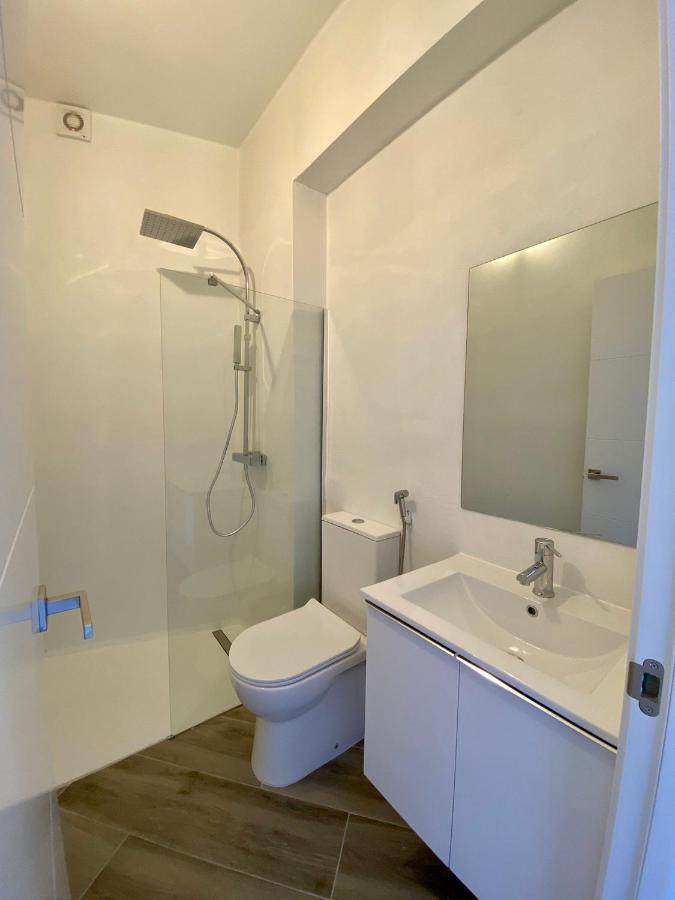 Room With Private Bathroom - Vivienda Vacacional Out Of Blue ซานตาครูซเดลาปัลมา ภายนอก รูปภาพ