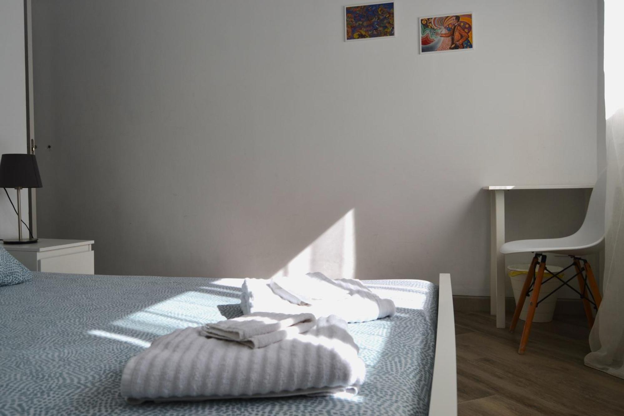 Room With Private Bathroom - Vivienda Vacacional Out Of Blue ซานตาครูซเดลาปัลมา ภายนอก รูปภาพ