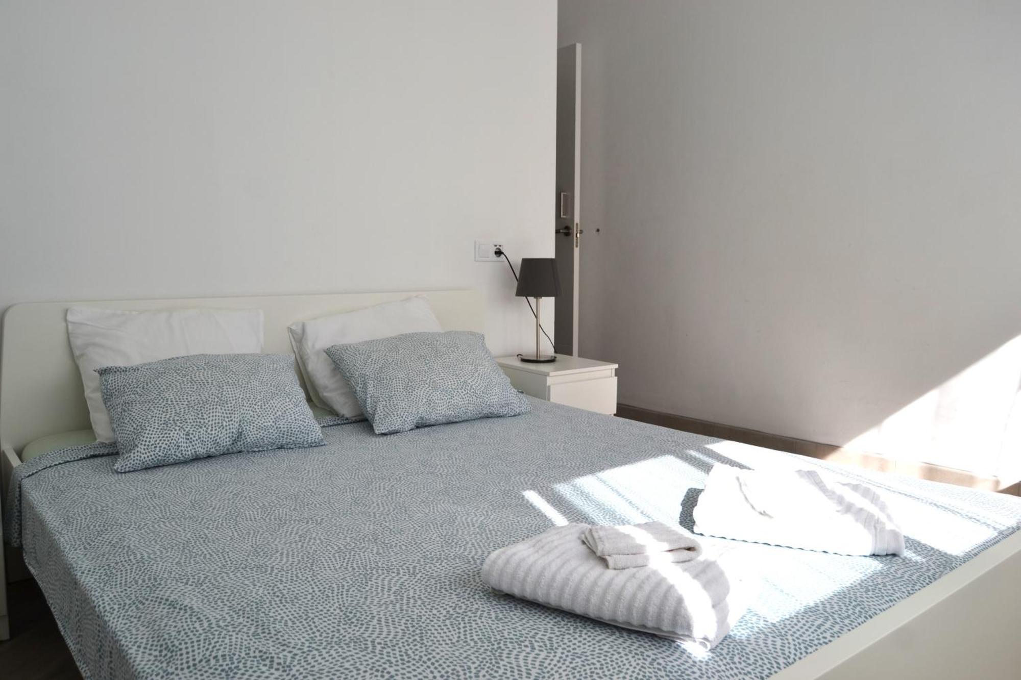 Room With Private Bathroom - Vivienda Vacacional Out Of Blue ซานตาครูซเดลาปัลมา ภายนอก รูปภาพ