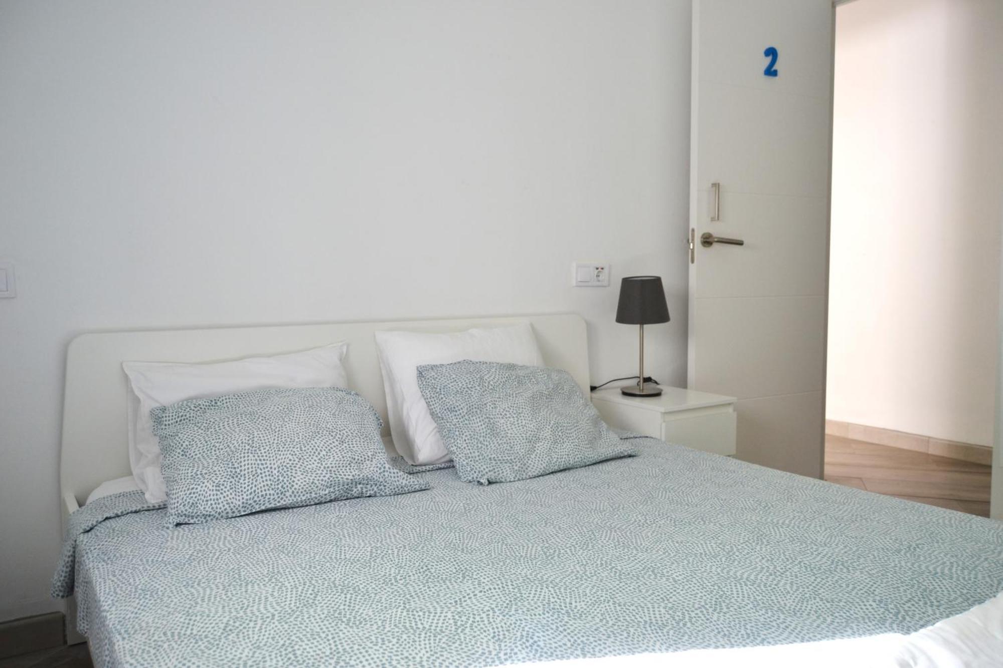 Room With Private Bathroom - Vivienda Vacacional Out Of Blue ซานตาครูซเดลาปัลมา ภายนอก รูปภาพ