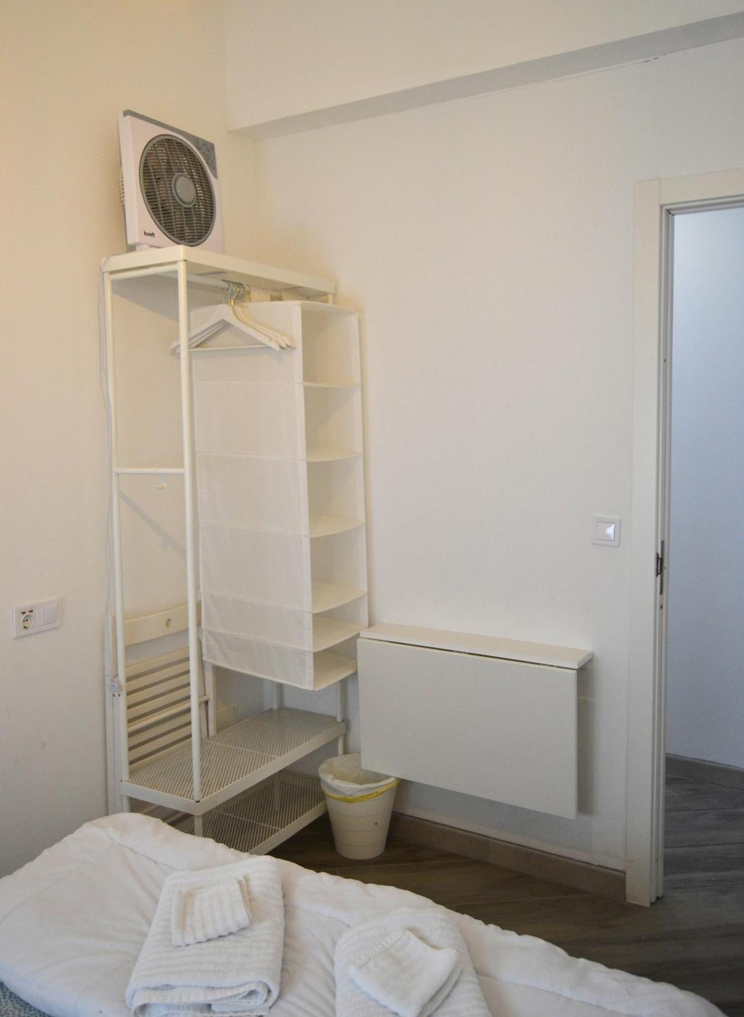 Room With Private Bathroom - Vivienda Vacacional Out Of Blue ซานตาครูซเดลาปัลมา ภายนอก รูปภาพ